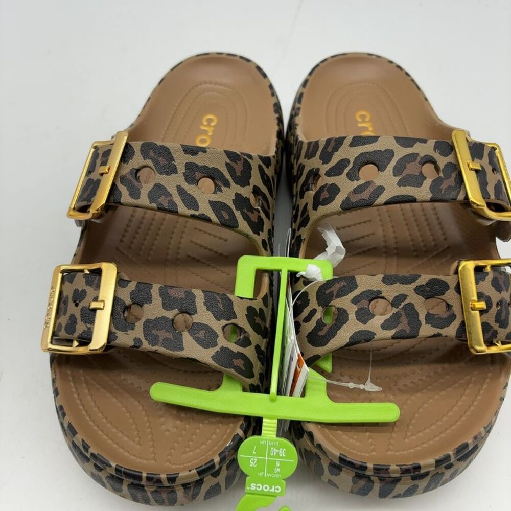 CROCS Platform Sandal in Leopard Print Brown
